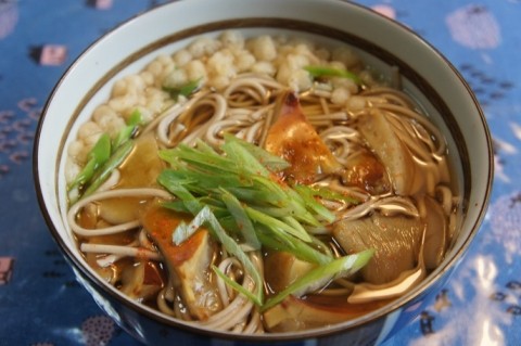 食いしん坊主庵のきのこ蕎麦