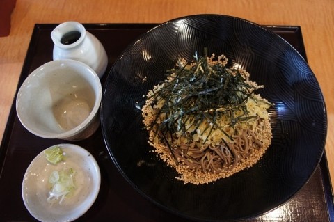移転オープン! 手打蕎麦 たじまさんの冷やしたぬき