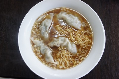 食いしん坊主軒の餃子ラーメン～♪