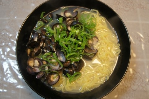 食いしん坊主軒のしじみラーメン
