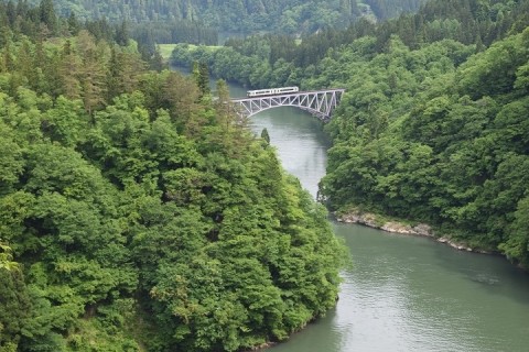 東北・北陸の旅(4)　会津若松～柳津～三島(霧幻峡)～新潟(十日町市)