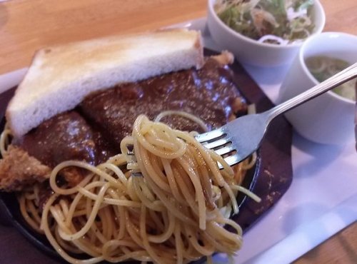 カレースパカツ/めしｃａｆｅピグレット