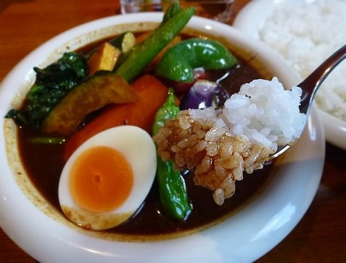 夏季限定　チキンと夏野菜スペシャル(スリランカ風)/カレーリーフ