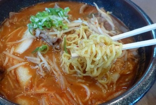 ホルモンラーメン/パルパル亭