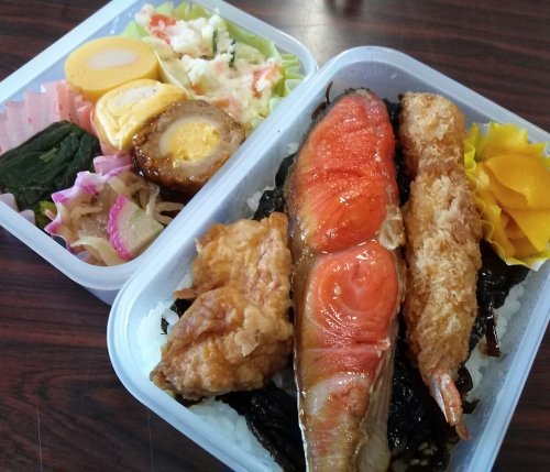 男の手弁当