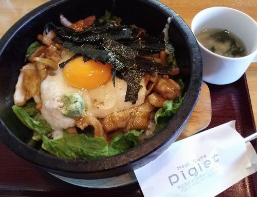 石焼とんとろ丼/めしｃａｆｅピグレット