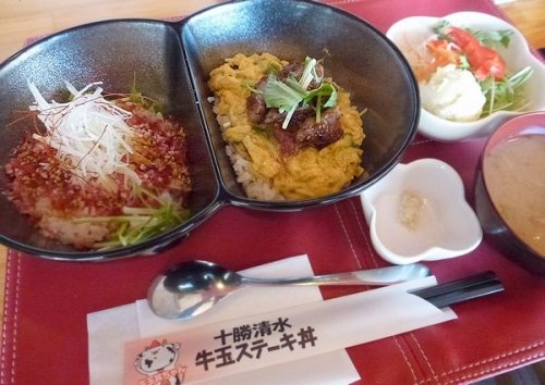 十勝清水　夢のコラボ丼/ごはん屋ゆめあとむ