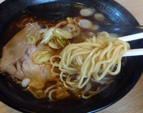 豚鶏麺 醤油/ラーメンとカレーのお店こんの音更店