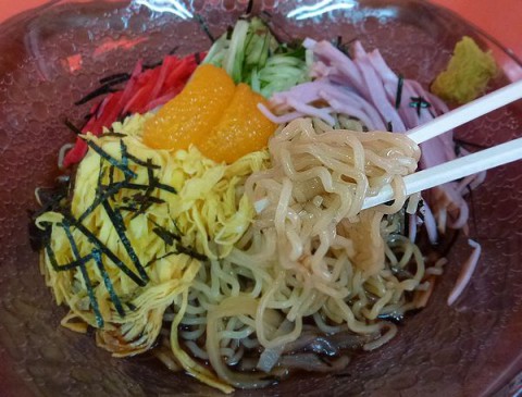 冷やしラーメンと小さいカレーライス/ラーメン・カレー 久平