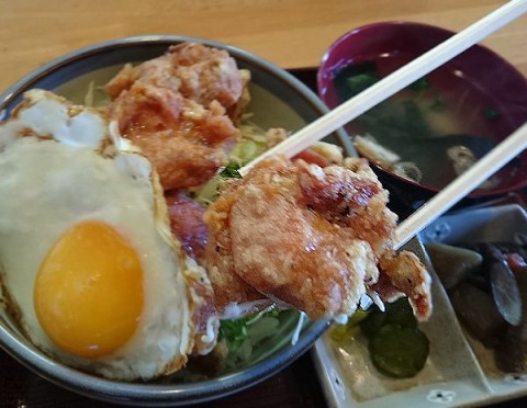 ザンギ(丼)/めしcafeピグレット