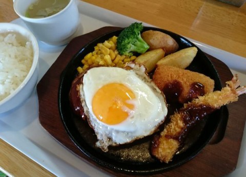 ハンバーグ&フライ2種/めしcafeピグレット