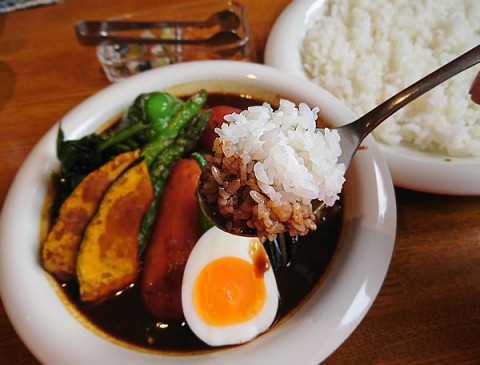 夏季限定　チキンと夏野菜スペシャル　(スリランカ風)