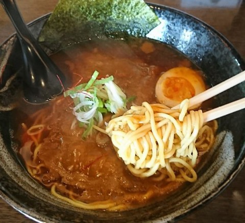 カレーラーメン/ラーメン　定休日は木曜日