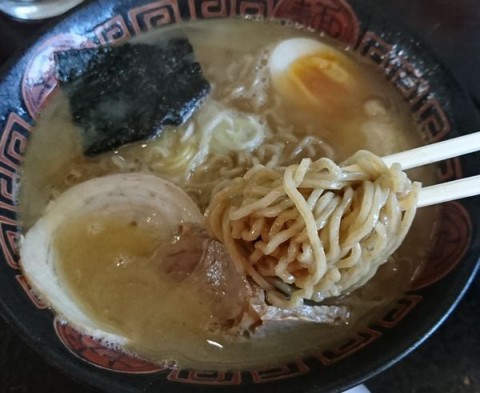 きたろう醤油(胡椒麺)/らーめんキッチン　Naru-to