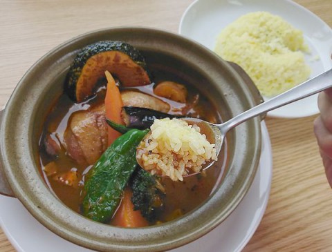 やわらかチキンレッグカレー/スープカレー&ステーキ 傾奇 帯広店