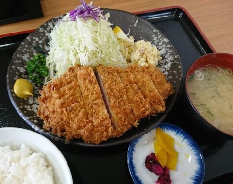 ちょい厚ロース定食/とんかつのつかさ