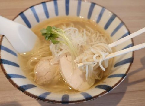 鶏そば　塩/麺屋　伊とう