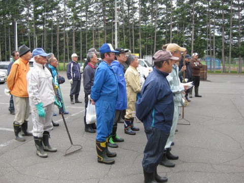 つつじ川もきれいに!