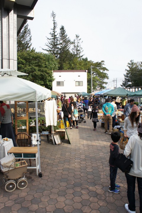 蚤の市　骨董市　9月23日～24日　帯広神社　お祭り