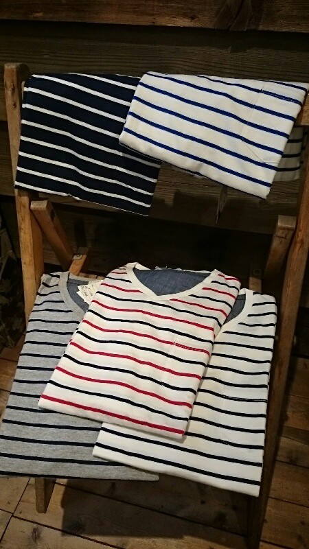 一家に1枚ボーダーTEE