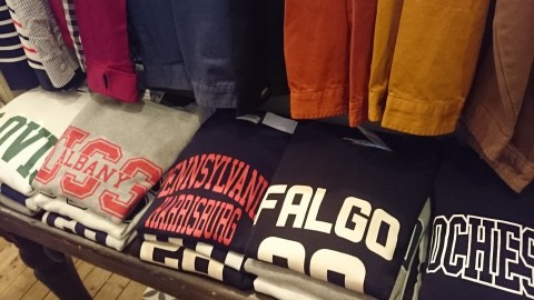 スウェットシャツが大量