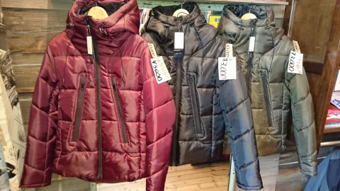 暖かアウターが¥3000