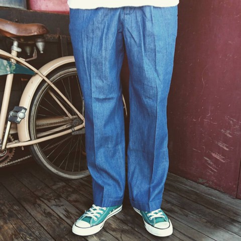 ワイドシルエットパンツ