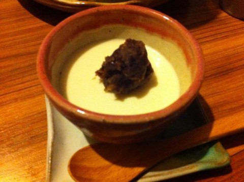 【昼酒 夜酒】プルンプルン 蕎麦屋のダシと力強い自然卵の茶碗蒸し
