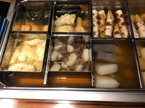 【昼酒　夜酒?】寒くなって　熱々おでんのオーダーが　たらこが美味しい