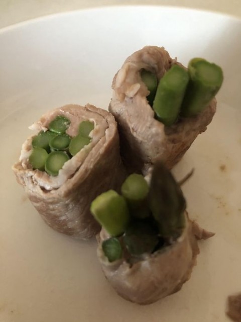 【昼酒　夜酒】十勝産豚で旬のアスパラの肉巻き　お酒と合う