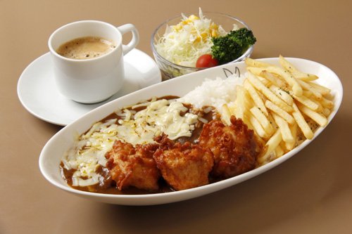 カレーSHOP ジャングル1 まんぷくカレー 880円