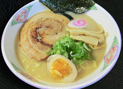 ラーメンハウス 遊麺 炙りビッグチャーシューメン 750円