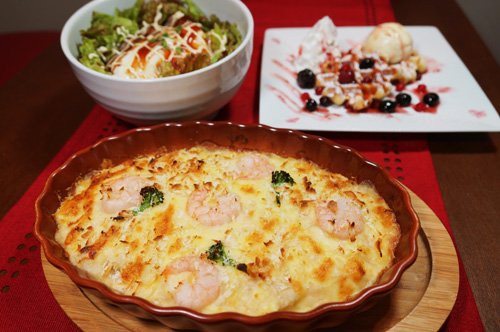 cafeゆとりび えびドリア890円 特製ワッフル580円