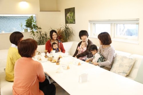 先輩ママトーク誌面座談会　参加者募集！