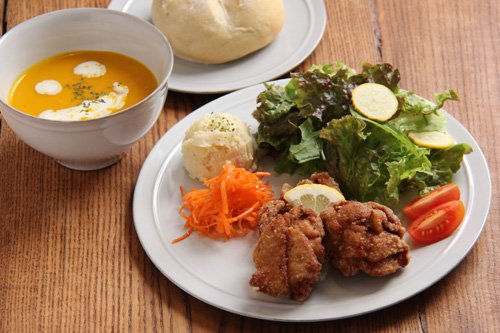 cafe'まるく まるくプレート 750円