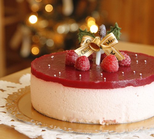 cafe chouchou フランボワーズのクリームムース ホール3,200円
