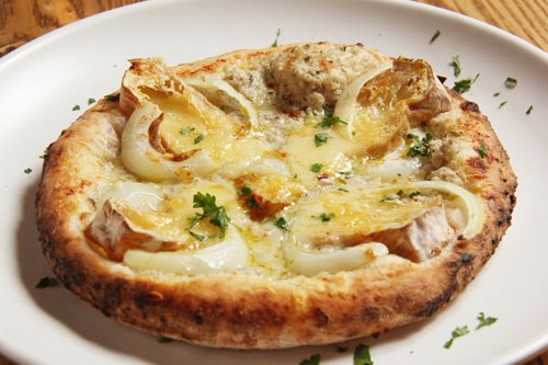 十勝Pizza リリーヴァリ ごぼうソース大地のほっぺ M/864円