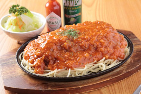 とんかつのみみしな ロースカツスパゲティー 950円(税別)