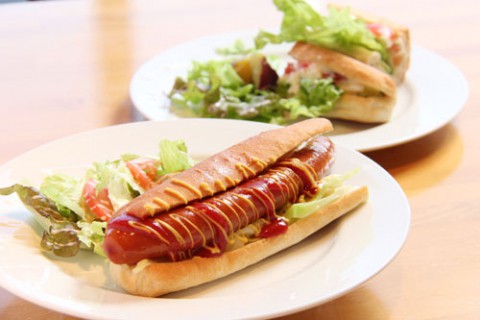 Pic Nic アメリカンホットドック風パニーニ 540円
