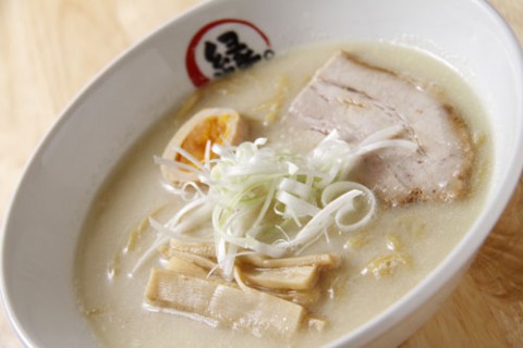 麺屋 縁 enishi こっさり塩らぁめん 780円