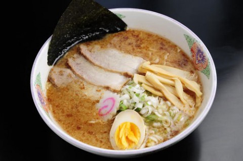ラーメンハウス 遊麺 こてこてラーメン500円(7月末まで)