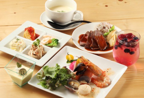 uraniwa cafe 　月替わりディナーコース　2,000円