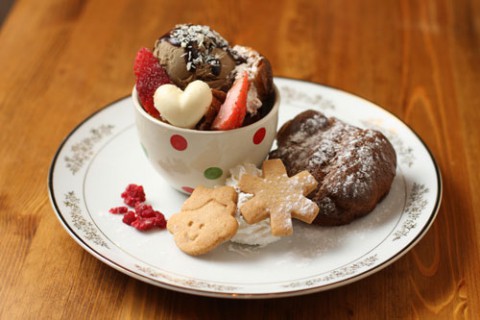 cafe BLUE BIRD 恋するポップオーバー(ドリンク付)980円