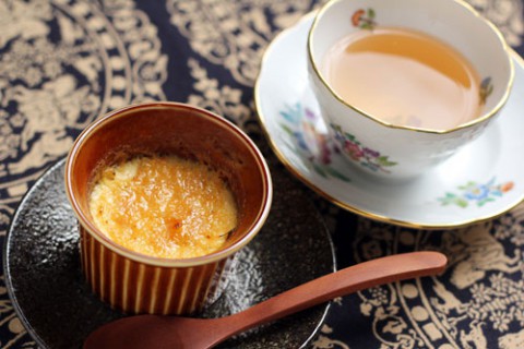 お茶だけの店　日曜喫茶館　クレームブリュレ 300円