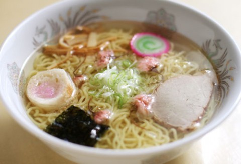 お食事処　味の一丁目　さくらラーメン(塩味)/700円