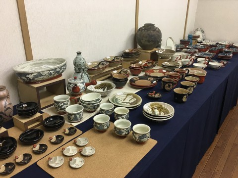 コーヒー片手に作家さんや作品について語り合いませんか。