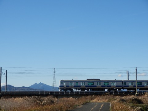 登った山をバックに列車を見るツアー 筑波山編