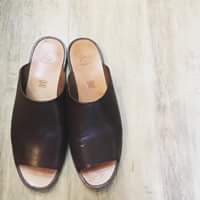 IL BISONTE(イルビゾンテ)レディースサンダル入荷!!