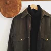 yarmo(ヤーモ)タートルネックニットセーター