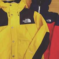 お休み改め、明日は通常営業!!